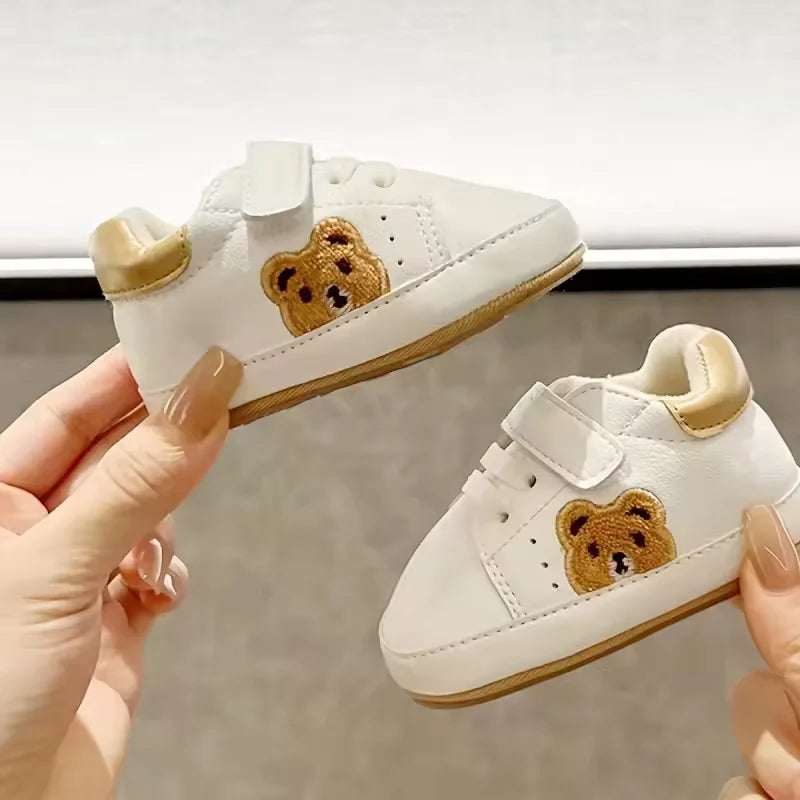 Boys and Girls Panda Sports Shoes in Spring and Autumn Seasons
