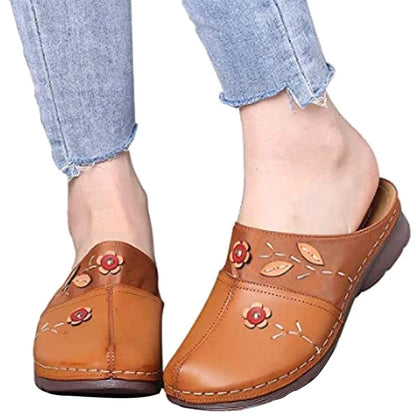 Women Clogs Sandals Wear-resistant Non-slip Soles Ladies Comfort Closed Toe Wedges Platform Shoes Soft Breathable Flower Slipper