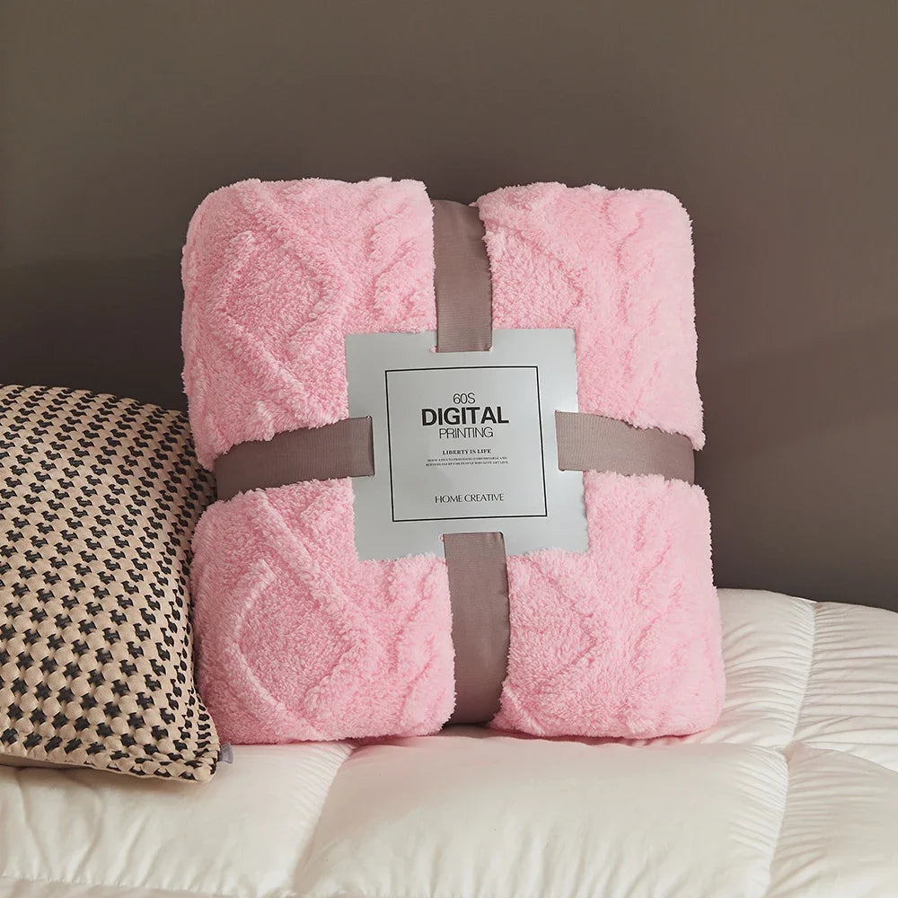 Fluffy Coral Velvet Throw Blanket – Soft Plush & Warm, Thickened Flannel, Comfortable for  Air-Conditioned Room, Luxury Decor