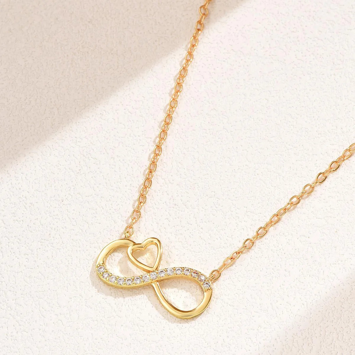 Minimalist Infinity Heart Necklace For Women Shiny Zircon Inlaid Pendant Clavicle Chain Elegant Luxury Aesthetic Choker Daily Party Jewelry Valentine Birthday Gift