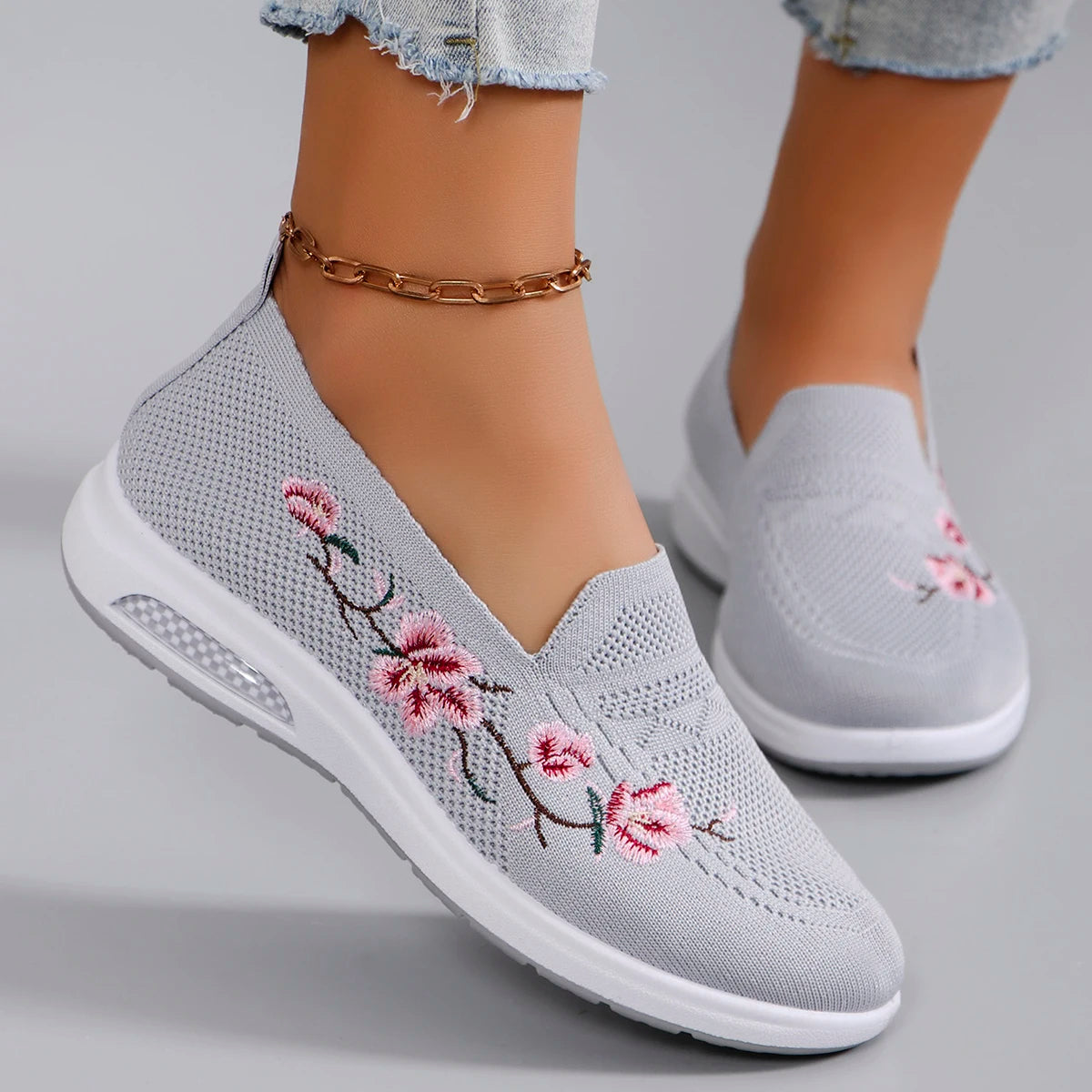 Spring new women's sports shoes, fashionable, breathable, lightweight, non-slip, wear-resistant, casual sports shoes, flat shoes