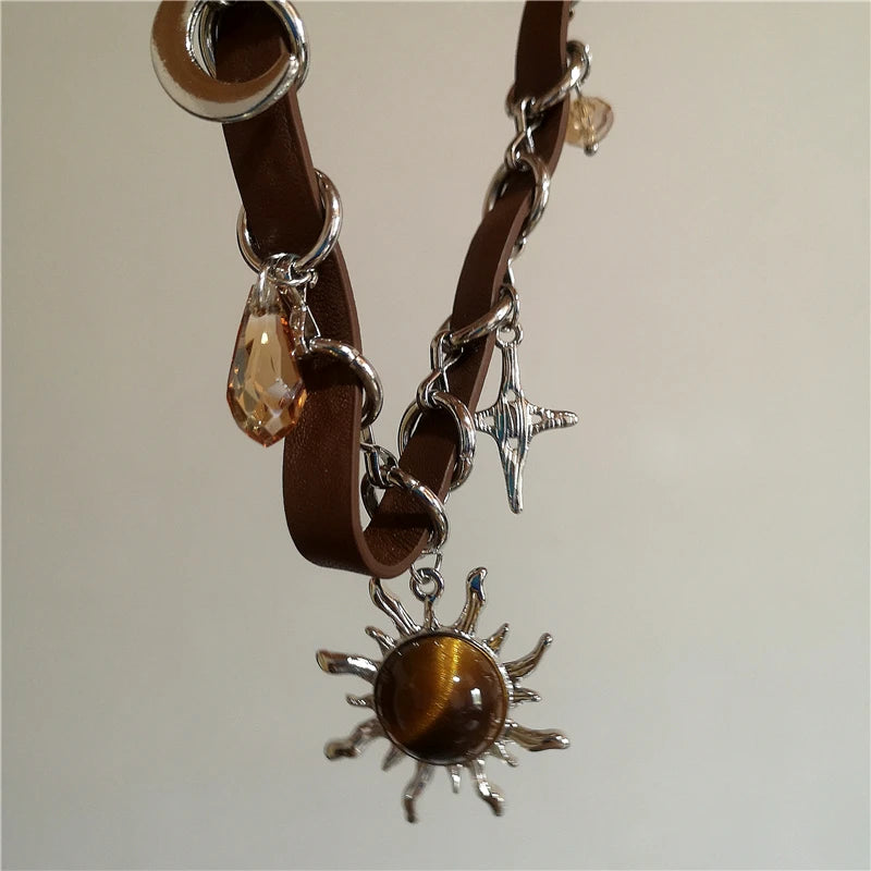 Vintage Leather Brown Stone Sun Pendant Beaded Choker Clavicle Chain Necklace For Women Unique Y2K Personalized Grunge Jewelry