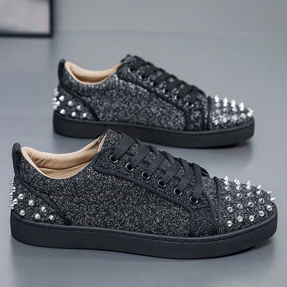 New Fashion Silver Trainers Glitter Spiky Shoes Men Lace Up Sneakers Low Top Shoes Red Sole Man Designer Sneaker With Spikes