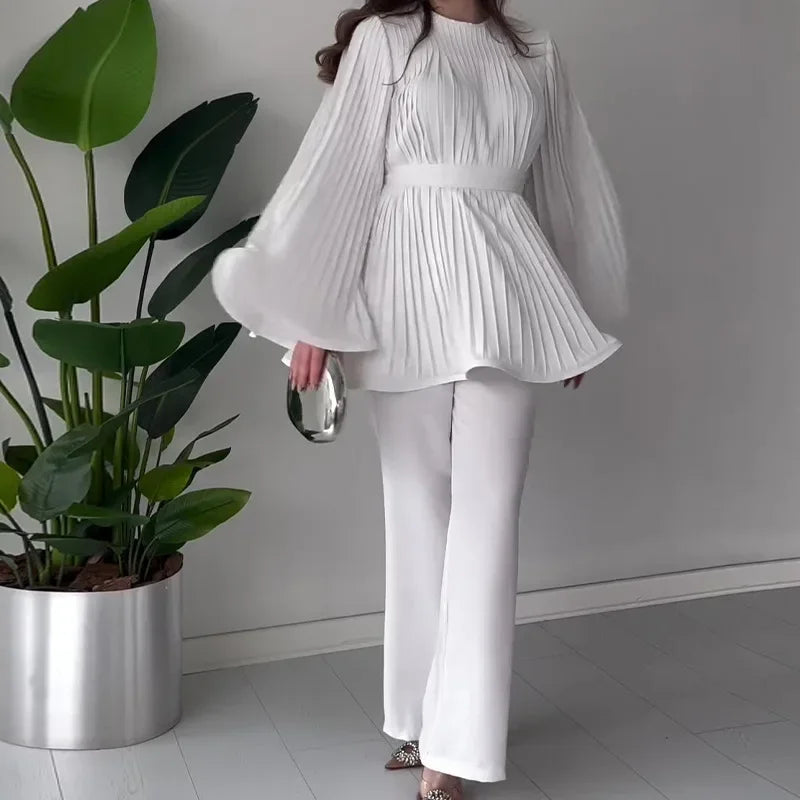 Women's New Autumn Two-piece Set Round Neck Bat-sleeved Pleated Big Swing Frenum Top Temperament Elegant Loose Straight Pants