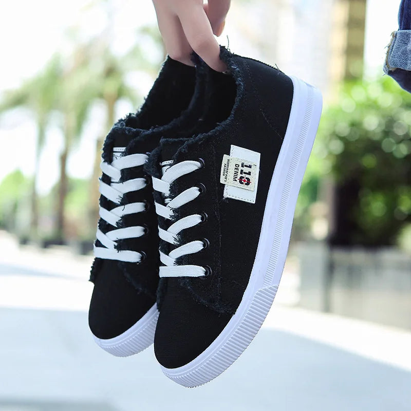 Ladies Versatile Canvas Shoes New Casual Comfort Shoes Student White Sports Flat Fashion Light Women's Sneakers Zapatos Mujer
