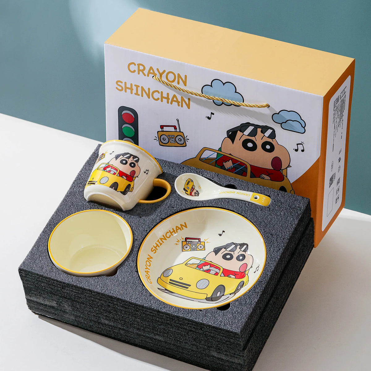New 1Set/4Pcs Cute Cartoon Anime Crayon ShinChan Ceramics Gift Box Set Kawaii Rose Bowl Plate Spoon Cup childen Birthday Gift