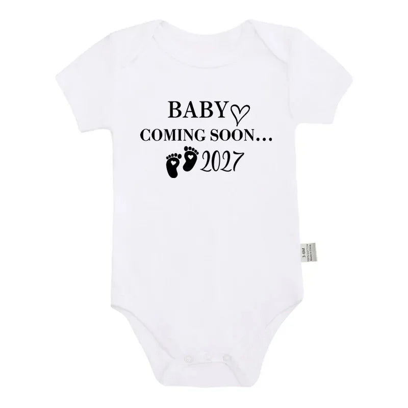 Baby Coming Soon 2027 Baby Bodysuit Pregnancy Announcement Onesie Short Sleeve Cotton Newborn Outfit Baby Reveal Photo Prop