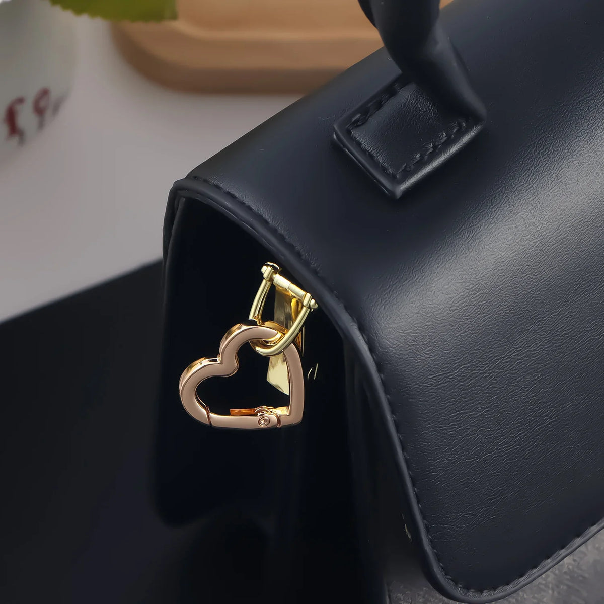 5Pcs Metal Heart Shape Spring Clasps Openable Carabiner Keychain Bag Clips Hook Dog Chain Buckles Connector Accessories