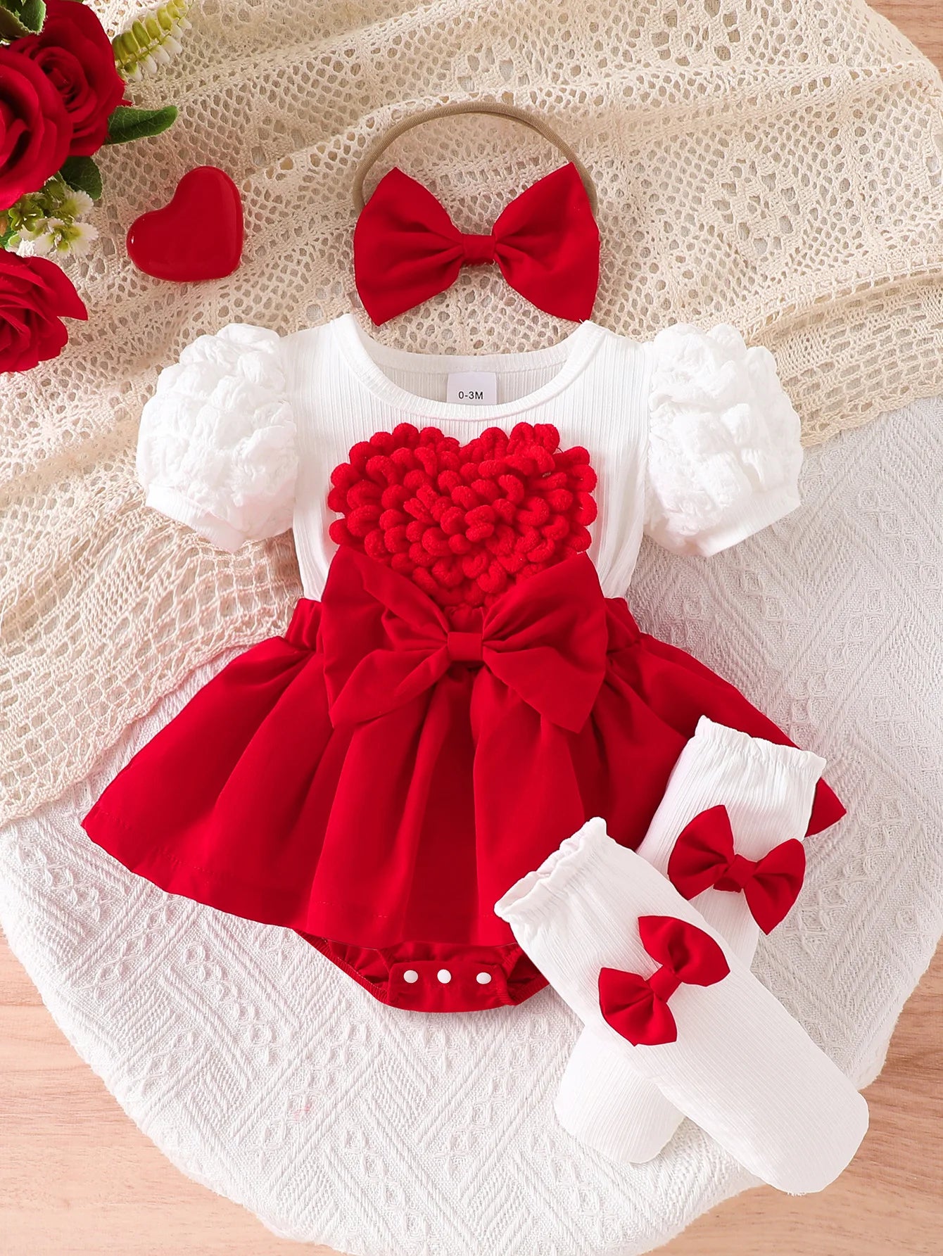 Baby Girl Bodysuit Dresses Short Sleeve Heart Shape Bow Romper Infants Onesies With Socks Headband 3pcs Sets For Newborn Girls