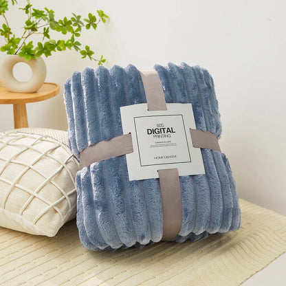 1pc Fluffy Coral Velvet Blanket Air-Conditioned Flannel Plush Comfortable Thickened and Warm Soft Plush Throw Blanket Bed Cover