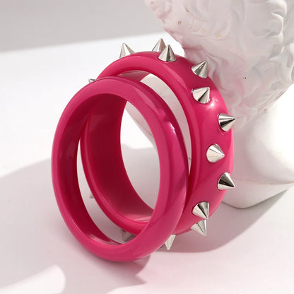 Fashion Pink Acrylic Rivets Round Bangle Bracelets for Women Novelty Geometric Chunky Cuff Bangles Y2K Jewelry Gifts Accessory