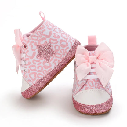 Cute and classic pink themed casual flat shoes for baby girls, soft and comfortable baby walking shoes for 0-18 months