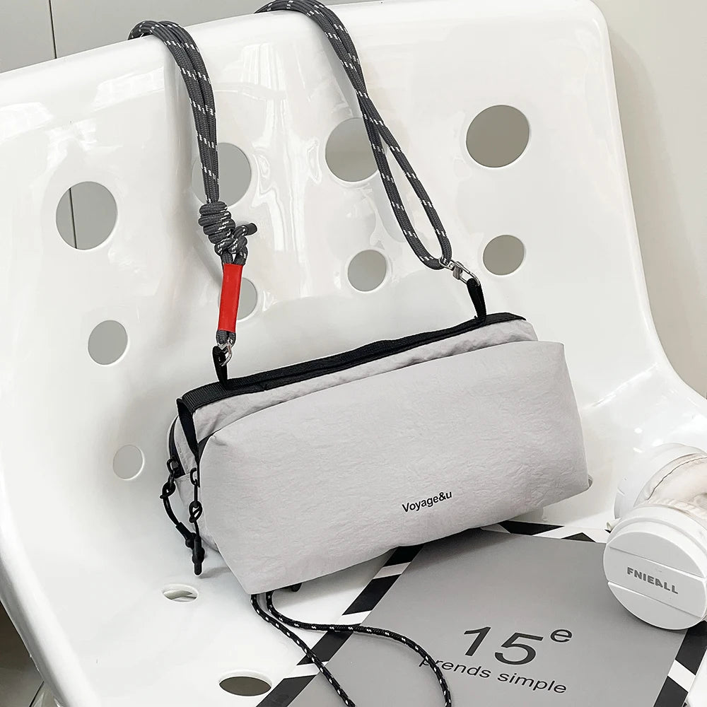 Water bottle bag, simple and lightweight crossbody bag, fashionable and casual sports shoulder bag, mobile phone bag