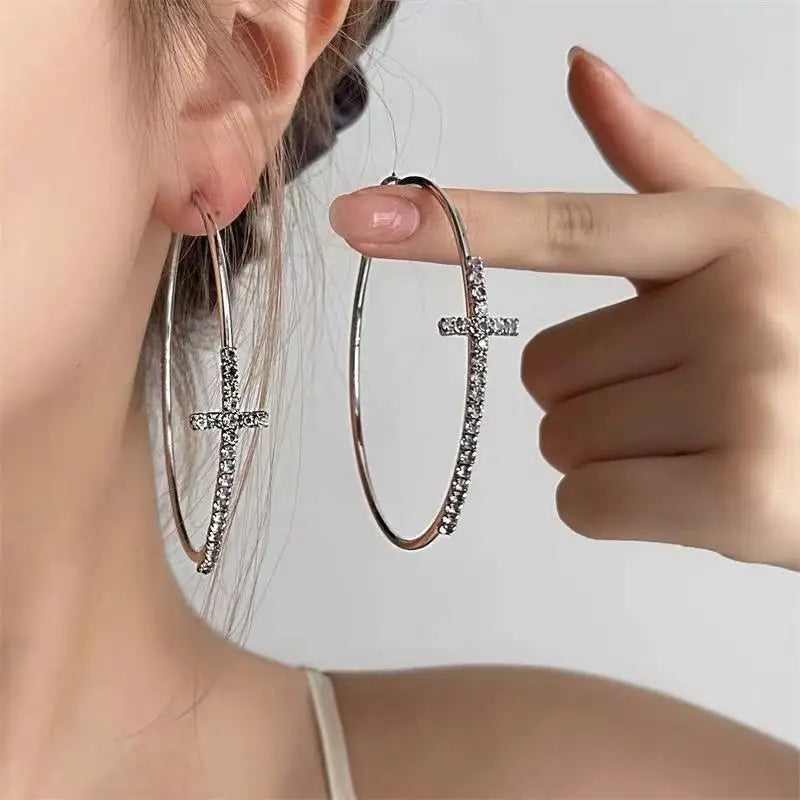 Shiny Big Circel Cross Hoop Earrings for Women Exquisite Rhinestones Ear Buckles Earrings High-end Geometric Ear Rings Jewelry