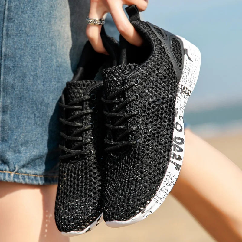 Men's Comfortable Lightweight Sports Shoes Breathable Hiking Beach Quick-drying Non-slip Casual Outdoor Wading Sports Shoes