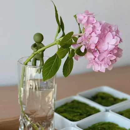 3 Colorful plant stand - The plastic flower stand features a unique design，Convenient for plant cultivation and flower storage，V