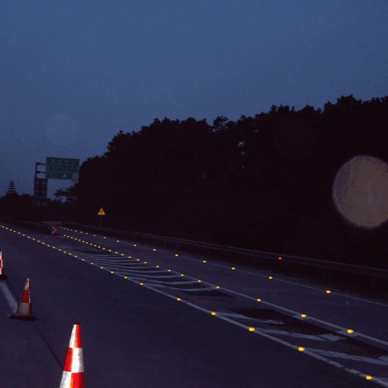 LED Solar Power Ground Marker Lights Waterproof Driveway Road Highway Spike Lamp Outdoor Garden Flash Warning Pathway Light New