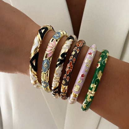 Elegant Enamel Dropped Glaze Flower Texture Bracelet For Women Retro Gold Plated Evil Eye Floral Zircon Bangle Party Jewelry