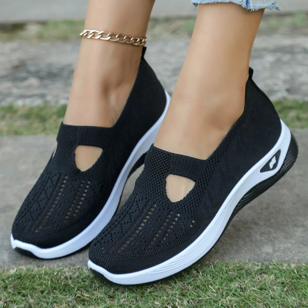 Spring New Women's Sports Shoes, Fashionable, Breathable, Lightweight, Non-slip, Wear-resistant, Casual Sports Shoes, Flat Shoes