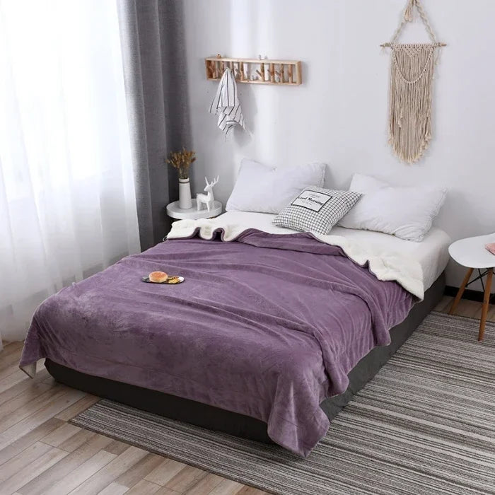 Lamb wool flannel blanket Nordic light luxury style quilt blanket Double layer thickened blanket