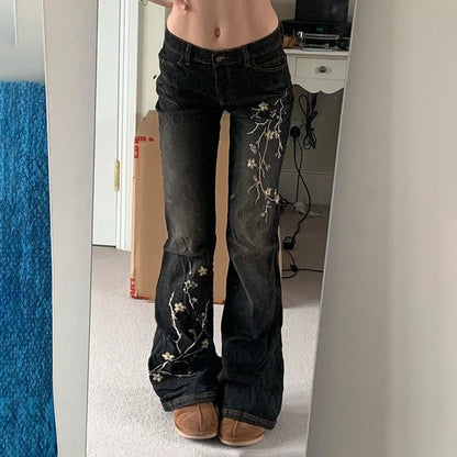 Floral Embroidery Jeans Vintage 2000s Low Rise Flared Jeans Women Retro Y2k Baggy Denim Pants High Street Basic Trousers