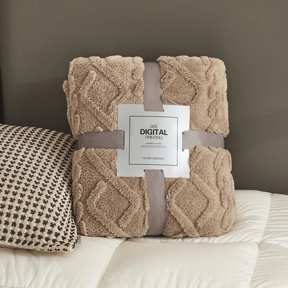 Fluffy Coral Velvet Throw Blanket – Soft Plush & Warm, Thickened Flannel, Comfortable for  Air-Conditioned Room, Luxury Decor
