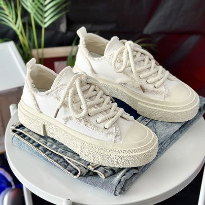 Fashion Women Casual Sneakers 2026 Summer Lightweight Casual Skate Women Shoes Big Size 42 Canvas Vulcanized Chaussures Femme