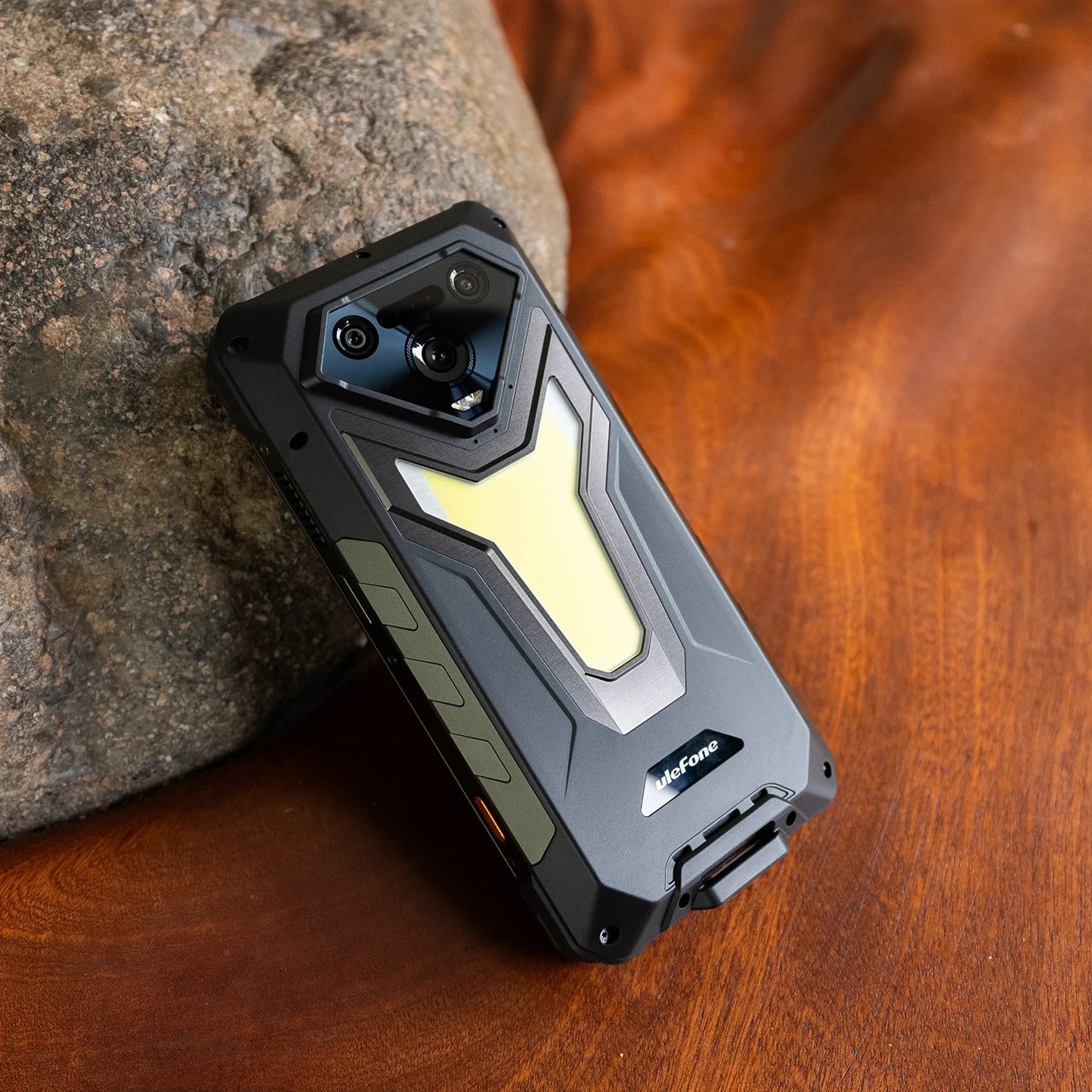 Ulefone Armor 34 Pro Plus 5G AI Rugged Phone  6.95" 25500mAh 32GB+512GB Built-in Projector 120Hz NFC Dimensity 7400X Smartphone