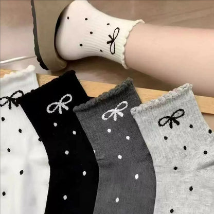 4Pairs Cute Dots Socks Cotton Harajuku Vintage Streetwear Crew Sock Japanese Kawaii Women Ruffle Dot Sock with Bow Girl's Gift