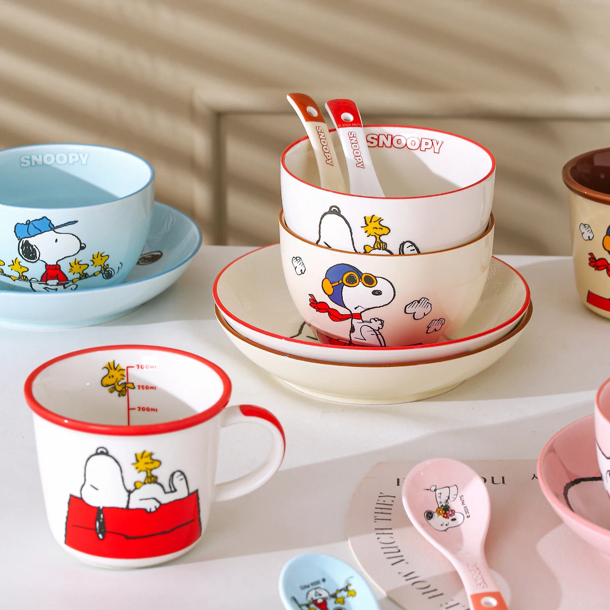 New 4 Pcs Cute Cartoon Snoopy Ceramic Tableware Gift Box Set Cup Spoon Bowl Plate Heatable Beautiful Tableware Kid Birthday Gift