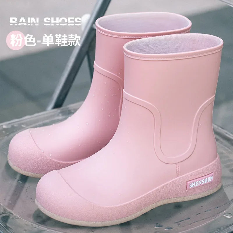 Fashionable women's rain boots for outdoor wear, mid-calf waterproof and anti-slip rubber shoes for kitchen work, water boots