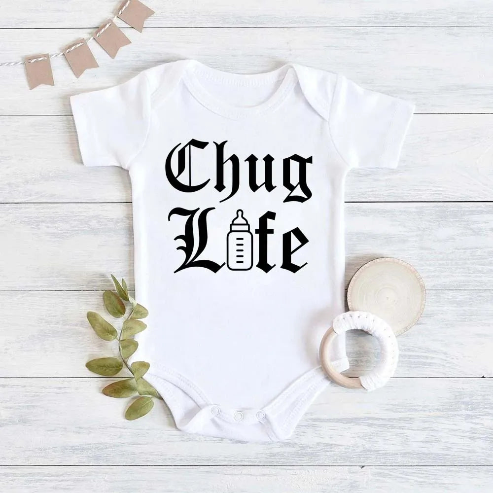 Chug Life Funny Milk Bottle Printed Newborn Baby Bodysuit Short Sleeve Infant Girls Rompers Summer Toddler Boys Ropa Clothes