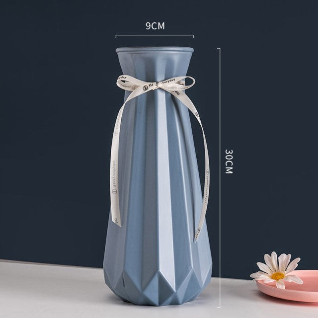 Frosted Glass Vase With Dried Flowers Indoor Table Setting