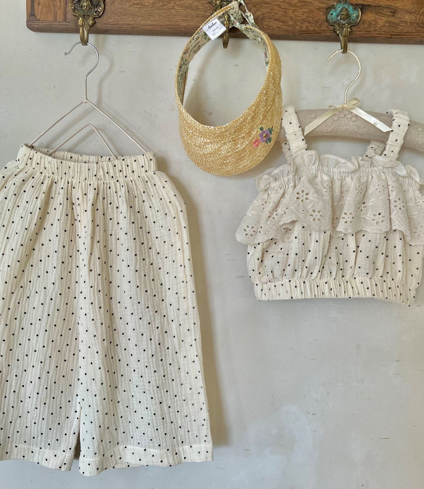 Fashion Personality Girl's Polka Dot Sling Suit