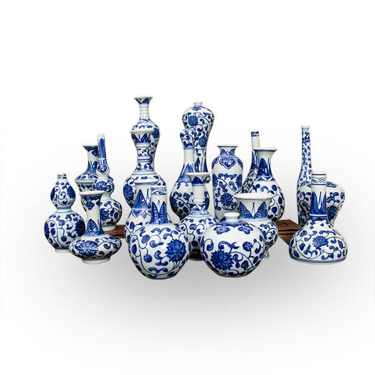 Jingdezhen Ceramic Small Vase Hydroponic Antique Shelf Ornament Hand-painted Blue And White Porcelain Bottle Souvenirs