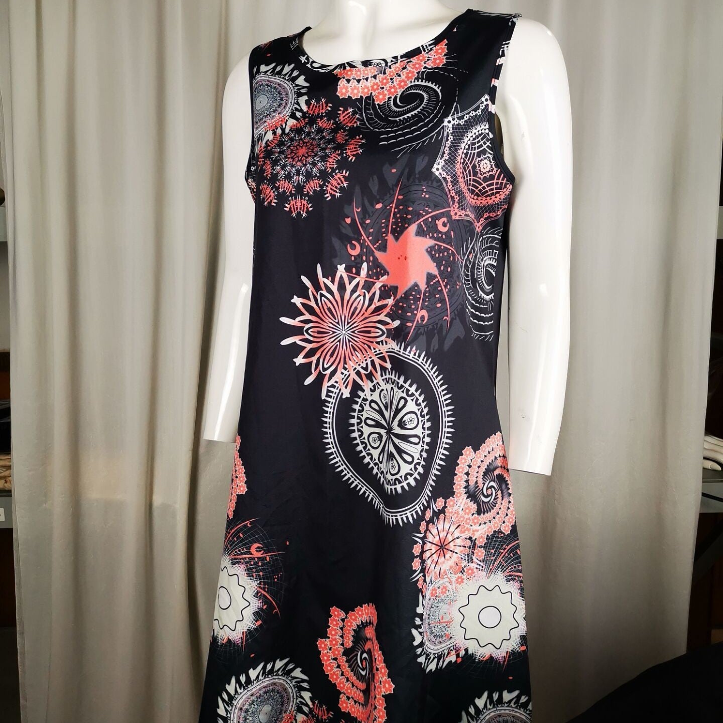 Sleeveless Relaxed Casual Back Zipper T-shirt Dress