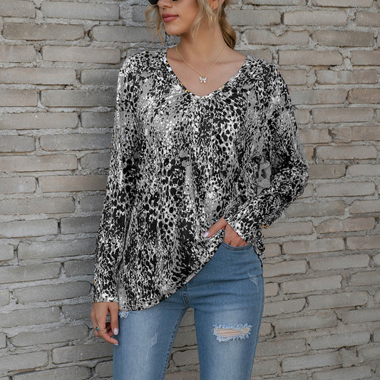 Ladies V-Neck Pleated Print Long-Sleeved Plus Size T-Shirt Top