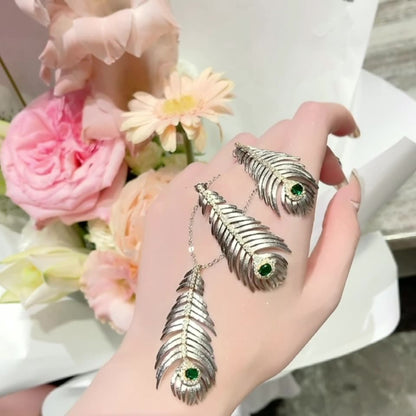 Weave Carved Gold Peacock Emerald Relief Feather Earrings