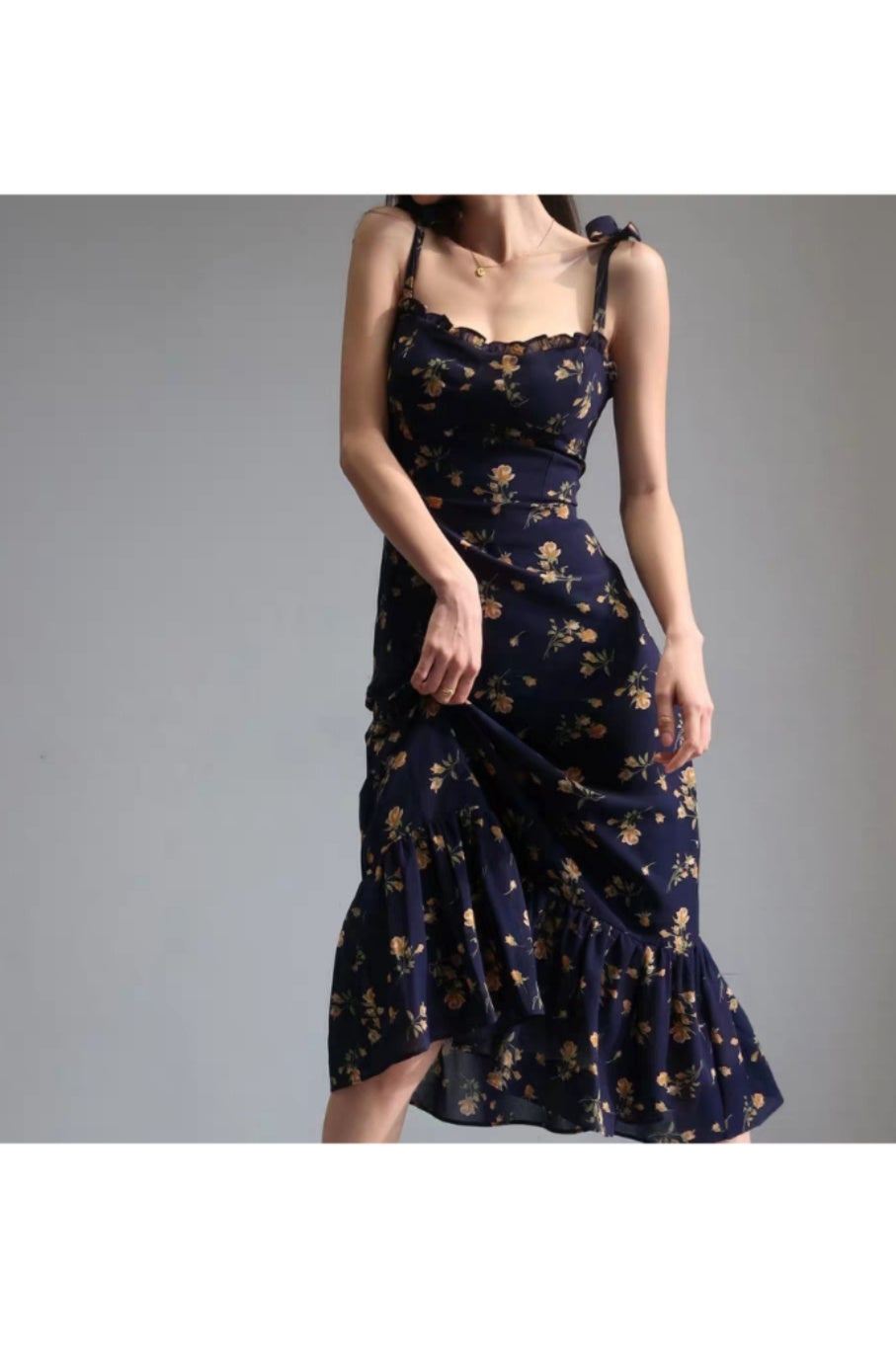 French Girl Retro Pastoral Small Floral Suspenders Slim Dress