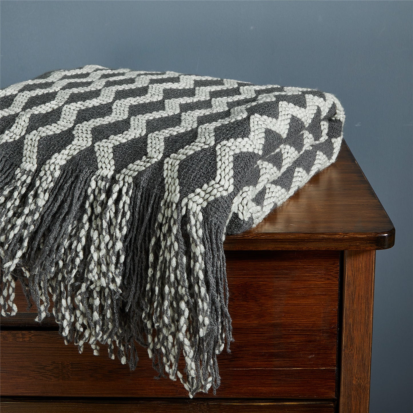 Fashion Knitted Solid Color Sofa Tassel Blanket