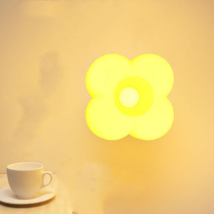 Newborn Baby Feeding Induction Lamp In Children's Confinement Bedroom