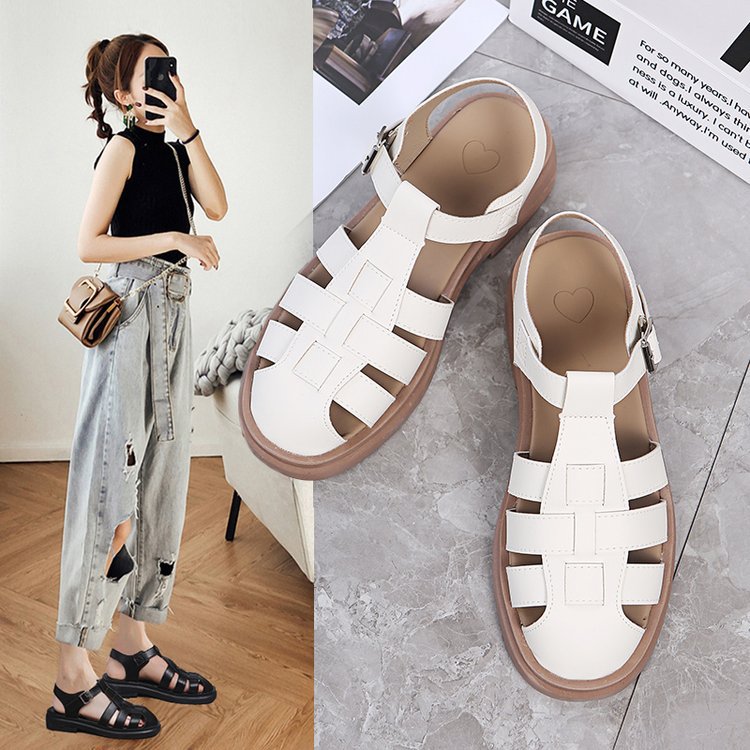Fashion Plus Size Toe Hollow Hollow Buckle Sandals